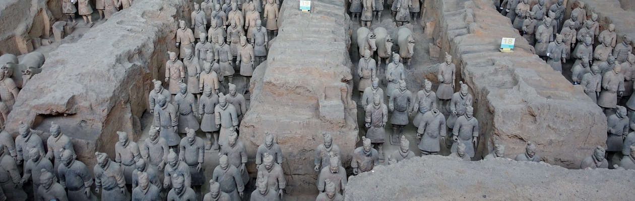 兵馬俑 へいばよう